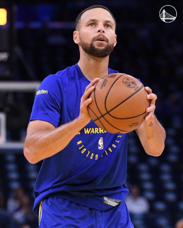 九游会 库里碰到左腓骨扭伤 将缺席而后两战周六复查