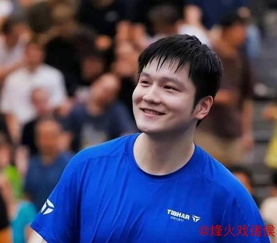 3-0完胜！致敬C罗庆祝！樊振东欧冠首战大捷，方博评论犀利无情