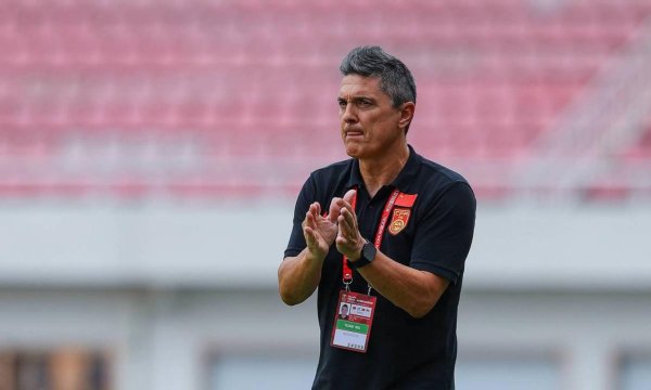 九游会下载 蓉城队前外教汉斯：中国足球需要耐心并注重细节